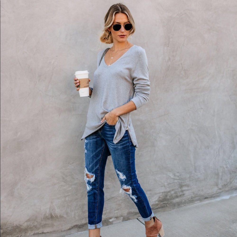 ❤️SOLD❤️VICI Cashmere Sweater